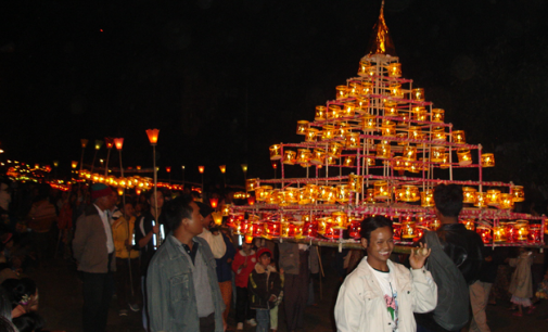 Tazaungdine Festival