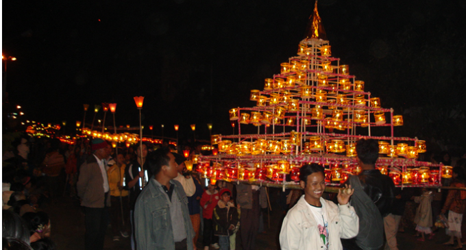 Tazaungdine Festival