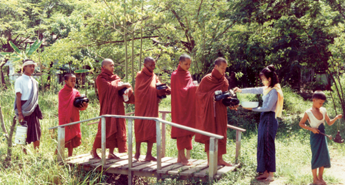 A DAY IN THE LIFE IN A MYANMAR MONASTERY