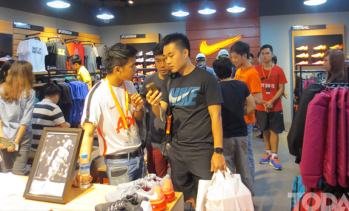 Nike Outlet Opens