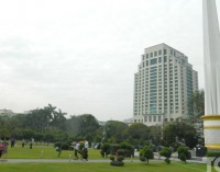 Blue Plaque unveiled  at Maha Bandoola Park