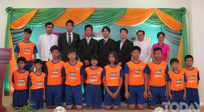 Agreement signed by Myanmar Brewery Ltd and Albirex Football organization